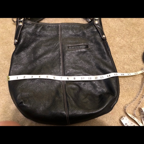 Large B. Makowsky crossbody bag - Picture 3 of 4